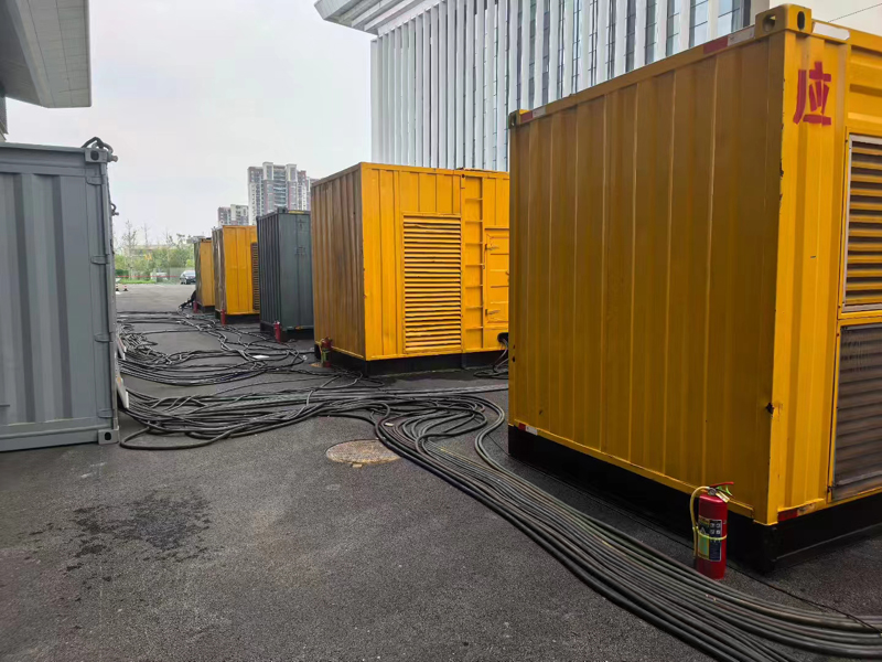 瓦房店不同季节柴油发电机组保养有哪些注意事项?